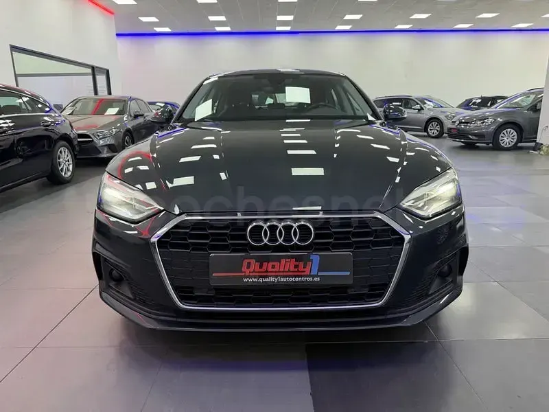 Usado Audi A5 Sportback Advanced Plus 163 CV (119 kW) 2022 Gris / plata Utilitario
