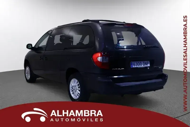 Usado Chrysler Grand Voyager Limited 150 CV (110 kW) 2005 Marrón Monovolumen