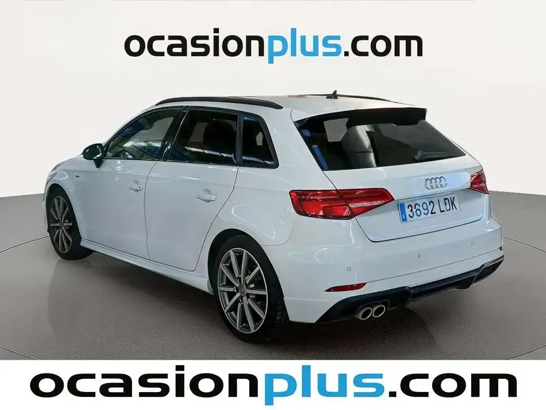 Usado Audi A3 Sportback S-Line 150 CV (110 kW) 2019 Blanco Utilitario
