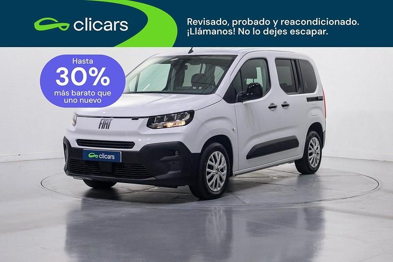Usado Fiat Doblò 100 CV (73 kW) 2025 Blanco Monovolumen