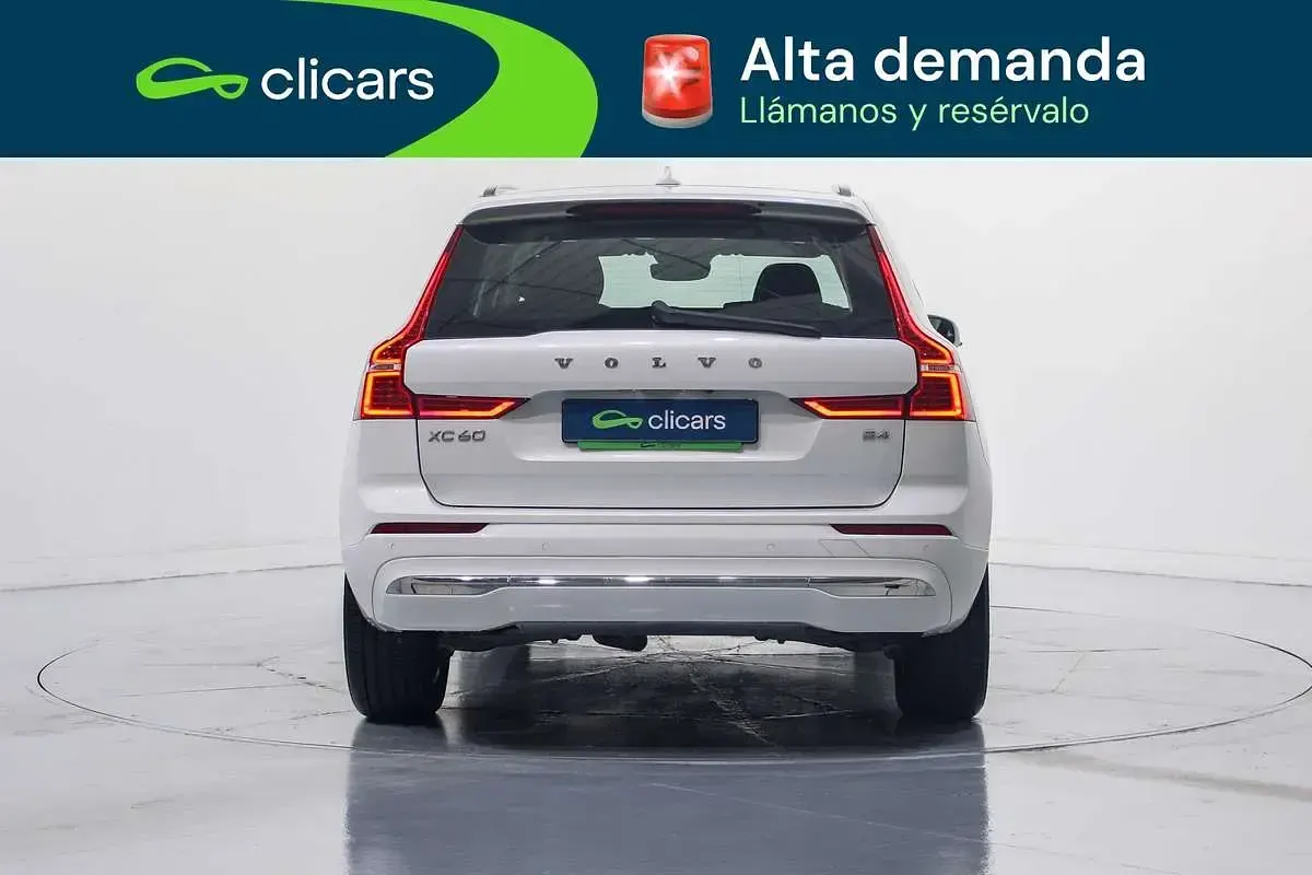 Usado Volvo XC60 Plus 197 CV (144 kW) 2022 Blanco SUV
