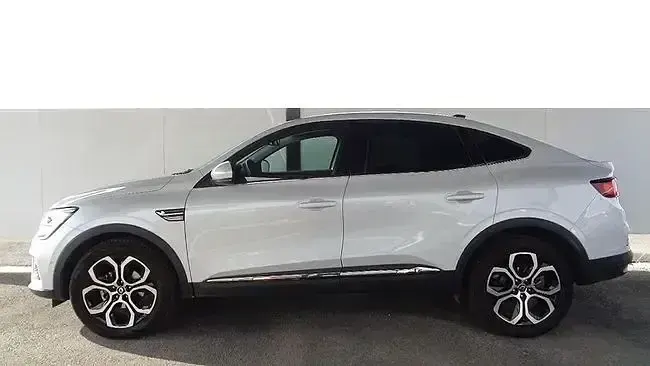 Usado Renault Arkana Zen 145 CV (106 kW) 2022 Blanco SUV