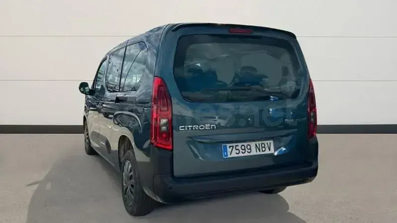 Usado Citroën Berlingo 130 CV (95 kW) 2025 Azul Monovolumen
