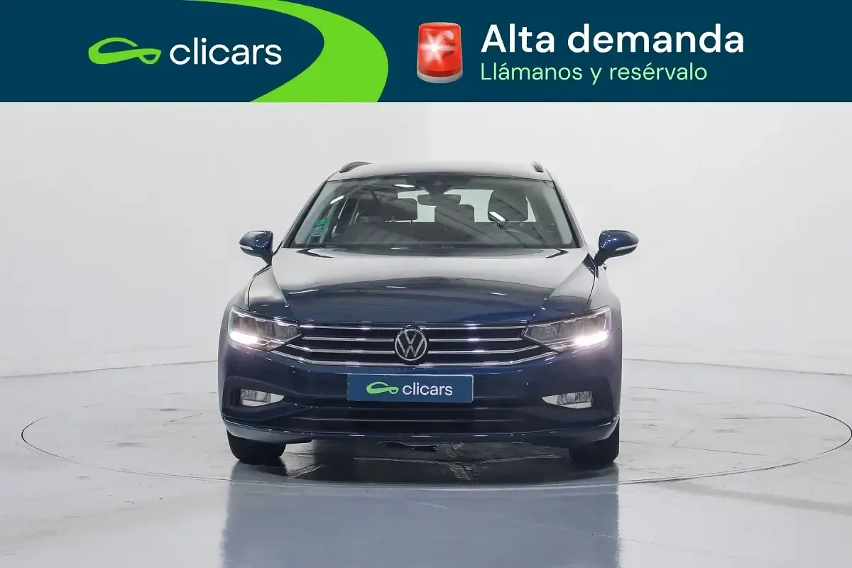 Usado VW Passat Business 122 CV (89 kW) 2022 Azul Familiar
