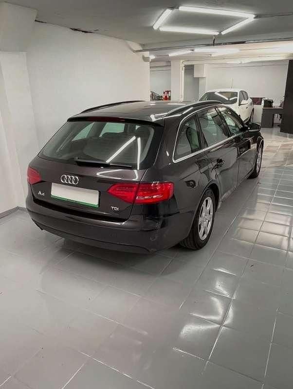 Usado Audi A4 Advanced 136 CV (100 kW) 2012 Marrón Familiar