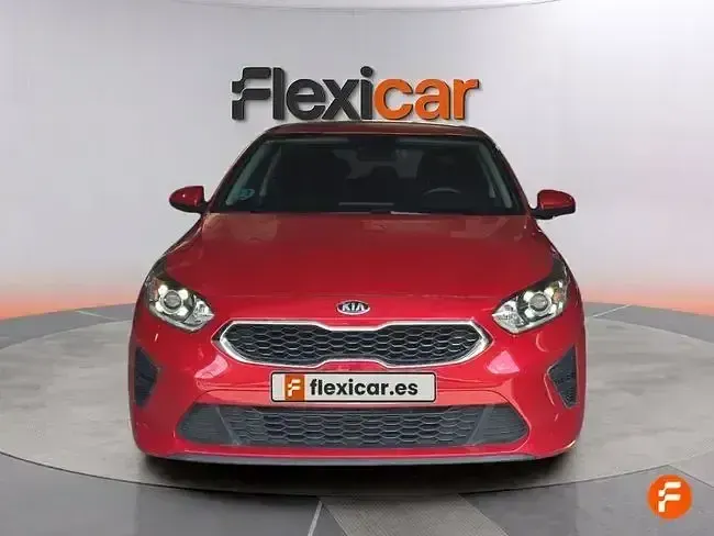 Usado Kia Ceed 115 CV (84 kW) 2020 Rojo Utilitario