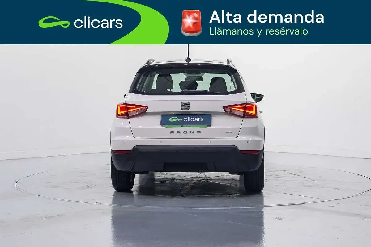 Usado Seat Arona Style 90 CV (66 kW) 2020 Blanco SUV