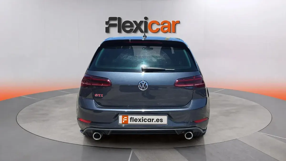 Usado VW Golf VII GTI 245 CV (180 kW) 2019 Gris Berlina