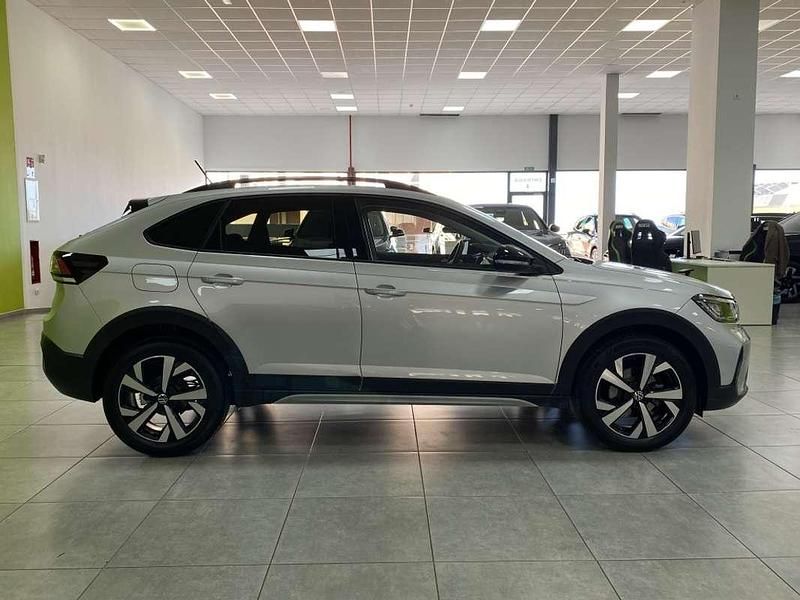 Usado VW Taigo 116 CV (85 kW) 2025 Plateado SUV