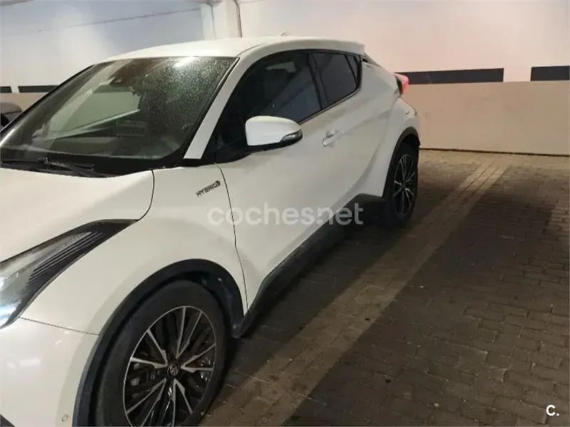 Usado Toyota C-HR Advance 122 HP (89 kW) 2017 Branco SUV