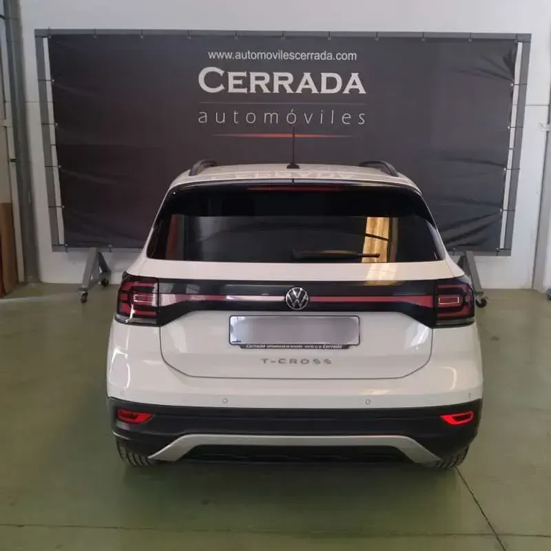 Usado VW T-Cross Advance 110 CV (80 kW) 2022 Blanco SUV