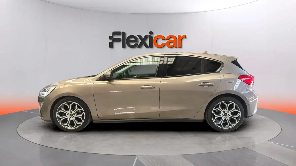 Usado Ford Focus Titanium 150 CV (110 kW) 2018 Marrón Berlina