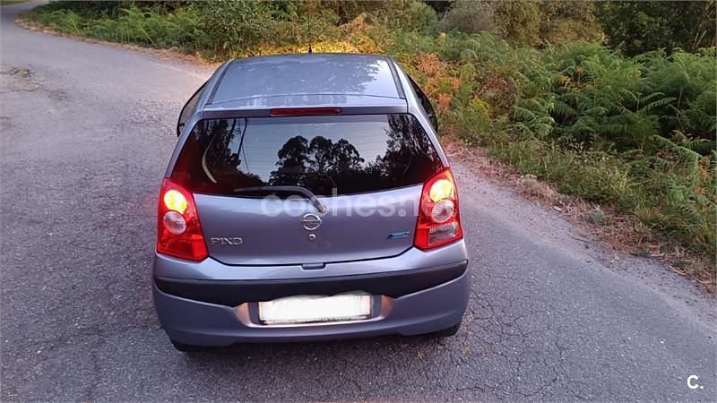 Violeta / lila Usado 2010 Nissan Pixo Visia Utilitario | 3700 € (Precio justo) - Imagen 1/4