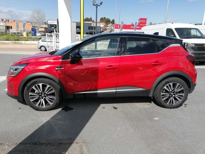 Usado Renault Captur Initiale Paris 160 CV (117 kW) 2021 Rojo SUV