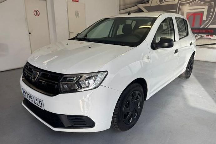 Usado 2020 Dacia Sandero Essentiel Utilitario | 8990 € - Imagen 1/4