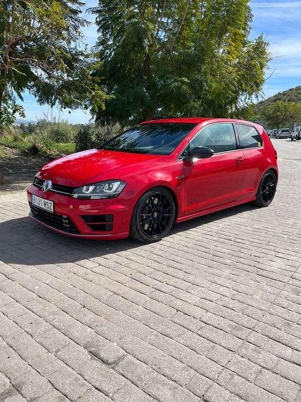 Usado VW Golf VII R 299 CV (219 kW) 2014 Rojo Utilitario