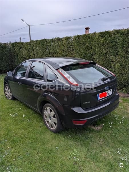 Usado Ford Focus Trend 109 CV (80 kW) 2008 Negro Berlina