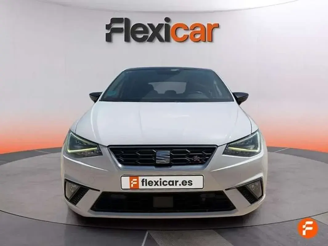 Usado Seat Ibiza FR 116 CV (85 kW) 2019 Blanco Utilitario