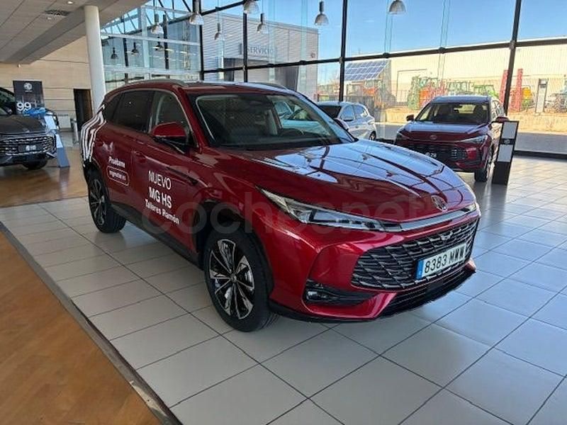 Usado MG HS Comfort 170 CV (125 kW) 2025 Granate SUV