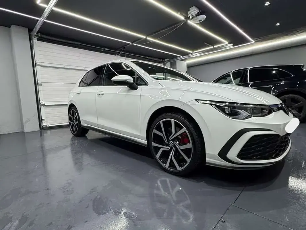 Usado VW Golf VIII GTE 245 CV (180 kW) 2022 Blanco Utilitario