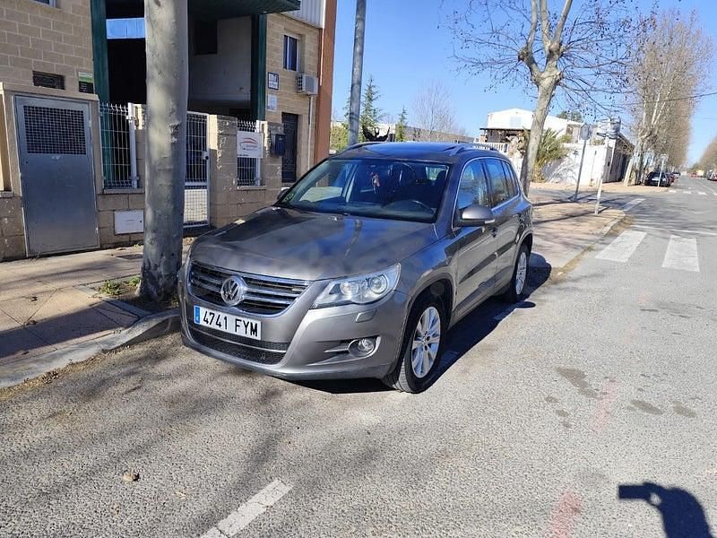 Usado VW Tiguan 140 CV (102 kW) 2007 Gris / plata SUV