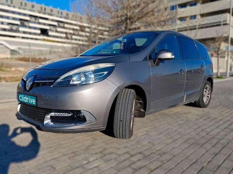 Usado Renault Scénic III Dynamique 131 CV (96 kW) 2014 Gris Monovolumen