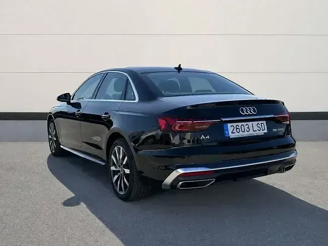 Usado Audi A4 S-Line 150 CV (110 kW) 2021 Negro Berlina