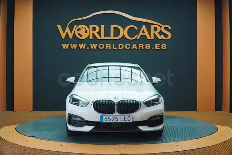 Usado BMW 118 Comfort Edition 150 CV (110 kW) 2020 Blanco Utilitario
