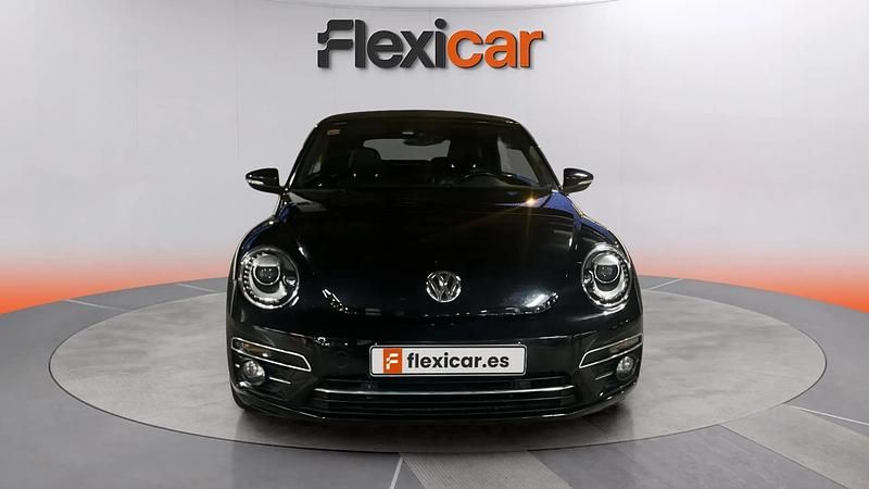 Usado VW Beetle Design 150 CV (110 kW) 2018 Negro Utilitario