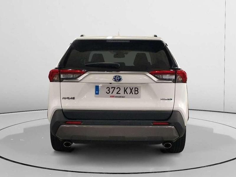 Usado Toyota RAV4 Hybrid Advance 222 CV (163 kW) 2019 Blanco SUV