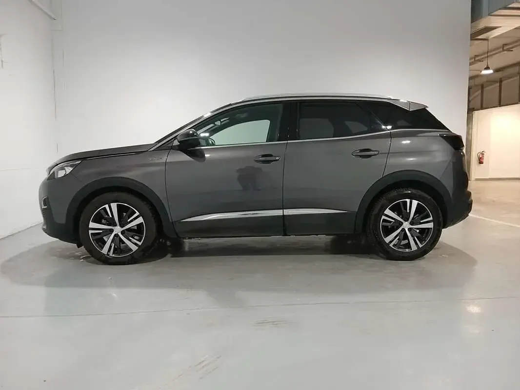 Usado Peugeot 3008 GT-line 131 CV (96 kW) 2020 Gris SUV