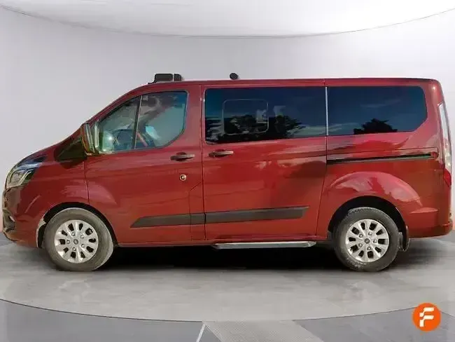 Usado Ford Tourneo Custom Titanium 130 CV (95 kW) 2020 Rojo Van