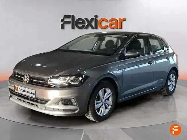 Usado VW Polo Advance 95 CV (69 kW) 2018 Gris Utilitario