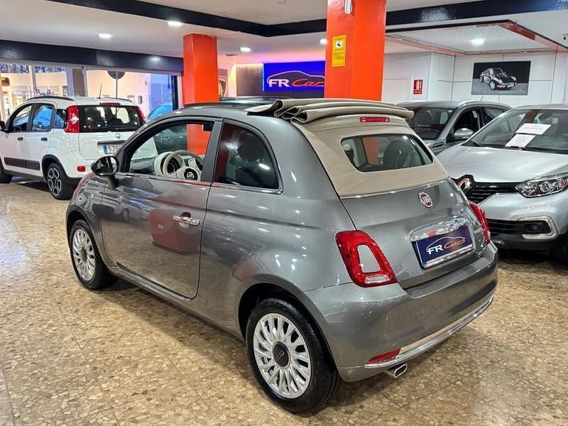 Usado Fiat 500C 70 CV (51 kW) 2023 Gris / plata Descapotable