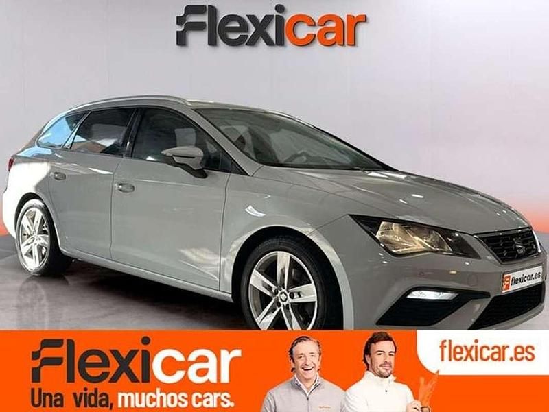 Usado Seat Leon ST FR 150 CV (110 kW) 2017 Blanco Familiar
