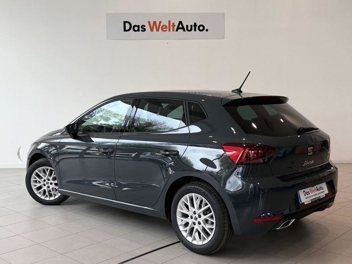 Azul Nuevo 2025 Seat Ibiza FR | 19.590 € (Precio justo) - Imagen 1/4