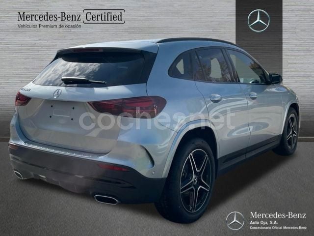 Usado Mercedes GLA200 163 CV (119 kW) 2025 Gris / plata SUV