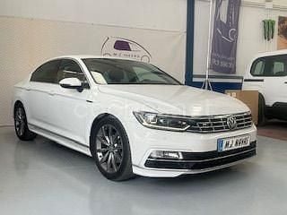 Usado VW Passat Sportline 190 CV (139 kW) 2017 Blanco Berlina
