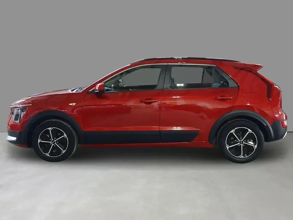 Usado Kia Niro 141 CV (103 kW) 2023 Runway red (cr5) SUV