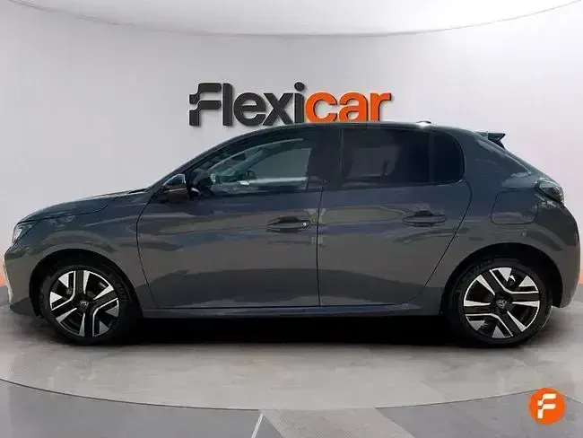 Usado Peugeot 208 Allure 100 CV (73 kW) 2025 Gris Utilitario