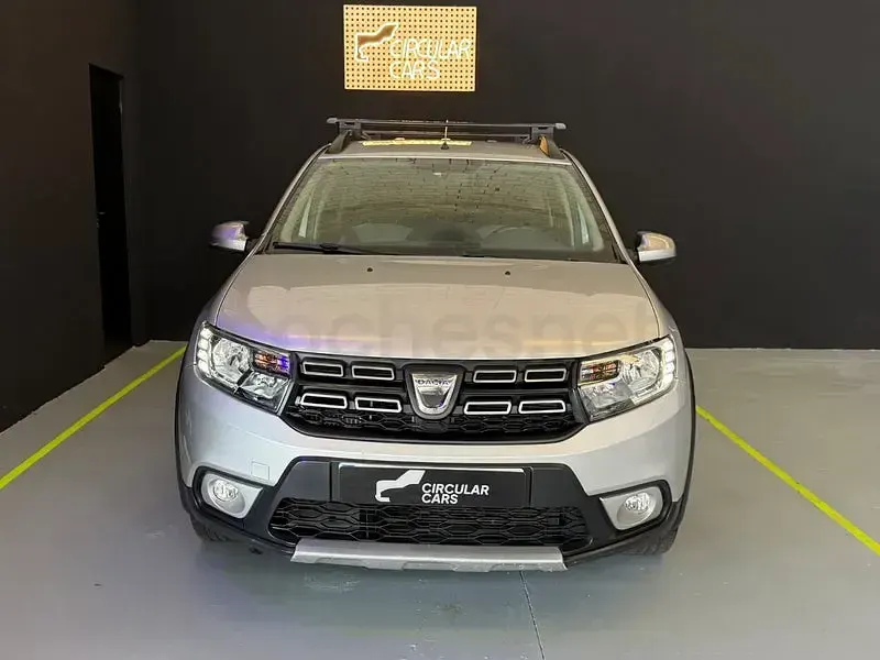 Usado Dacia Logan MCV Stepway 90 CV (66 kW) 2017 Gris / plata Familiar