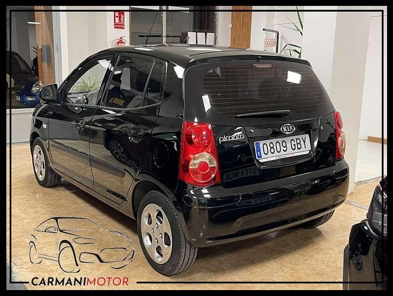 Usado Kia Picanto Active 65 CV (47 kW) 2008 Negro Utilitario