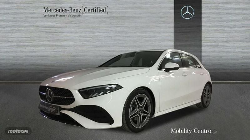 Blanco Usado 2024 Mercedes A180 Berlina | 29.900 € (Buen precio) - Imagen 1/4
