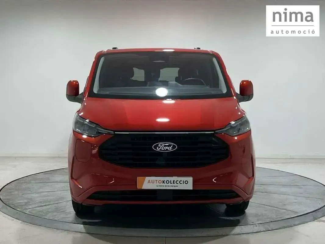 Usado Ford Transit Limited 232 CV (170 kW) 2025 Rojo Familiar