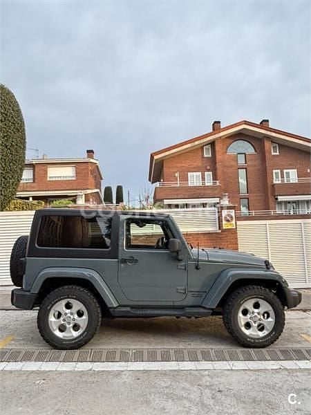 Usado Jeep Wrangler Sahara 200 CV (147 kW) 2015 Gris / plata SUV