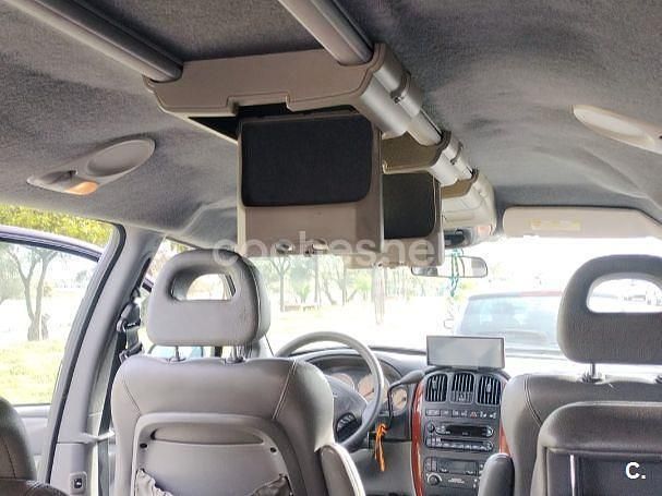 Usado Chrysler Grand Voyager Limited 150 CV (110 kW) 2005 Negro Monovolumen