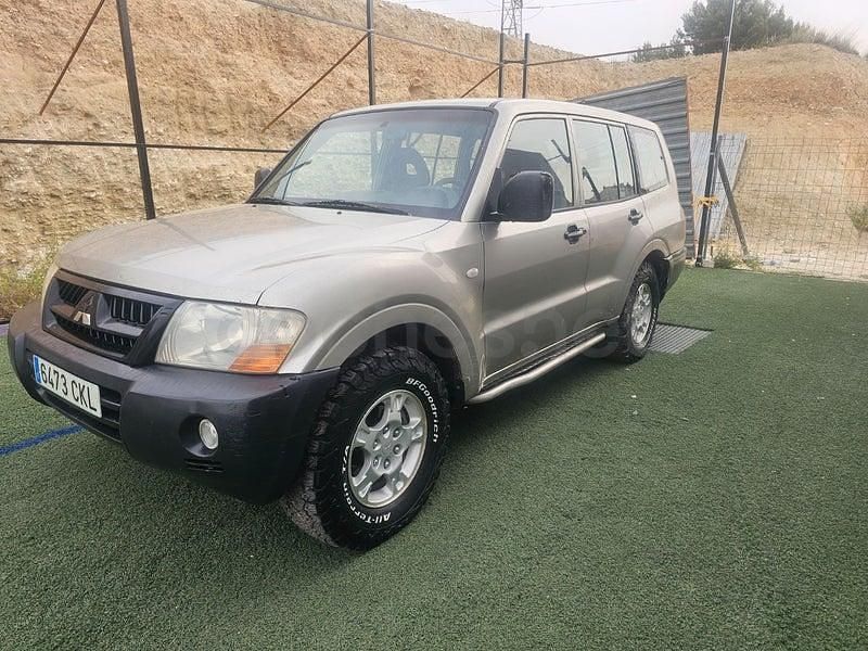Usado Mitsubishi Montero 160 CV (117 kW) 2003 Beige SUV