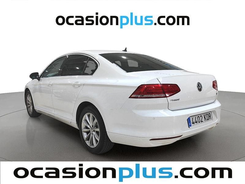 Usado VW Passat Advance 150 CV (110 kW) 2017 Blanco Berlina