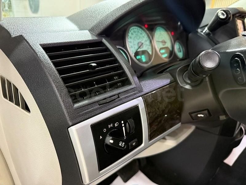 Usado Chrysler Grand Voyager Limited 163 CV (119 kW) 2011 Gris / plata Monovolumen