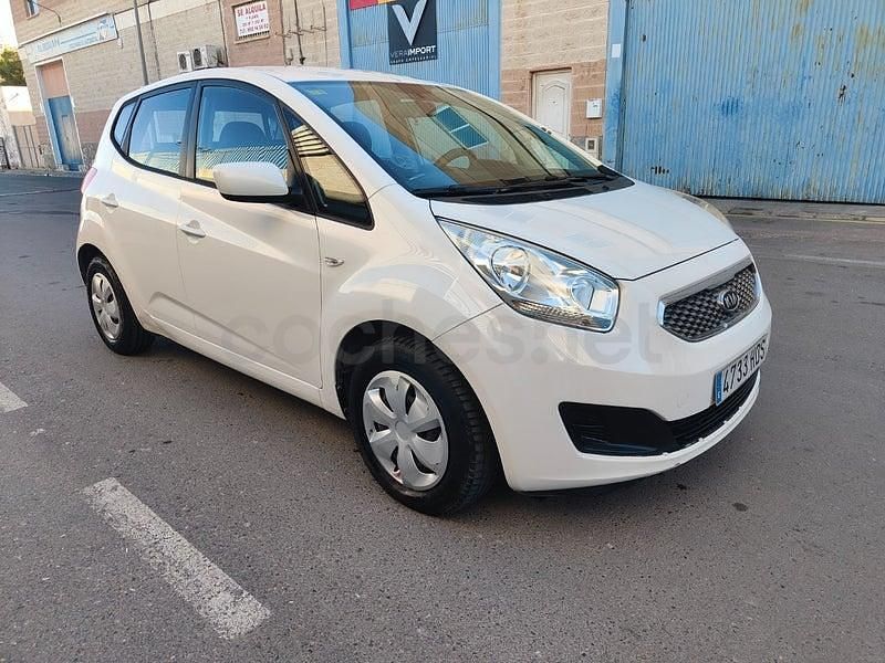 Usado Kia Venga 75 CV (55 kW) 2011 Blanco Utilitario